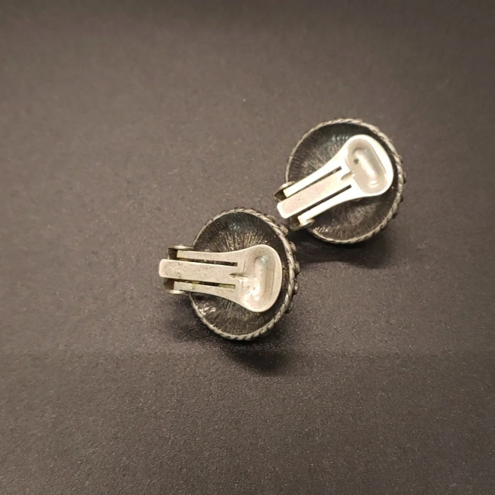Vintage Ben Armun Clip-on Earrings